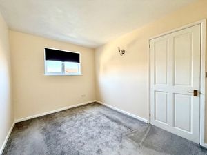 Bedroom- click for photo gallery